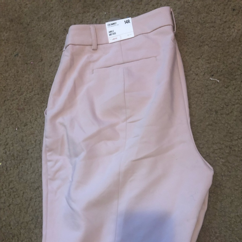 NWT - Express columnist - blush ankle pants